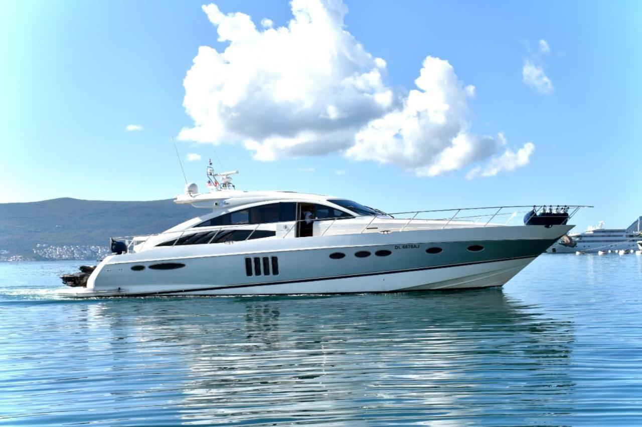 Porto Montenegro Luxury Studio Zeta Tivat Exterior photo